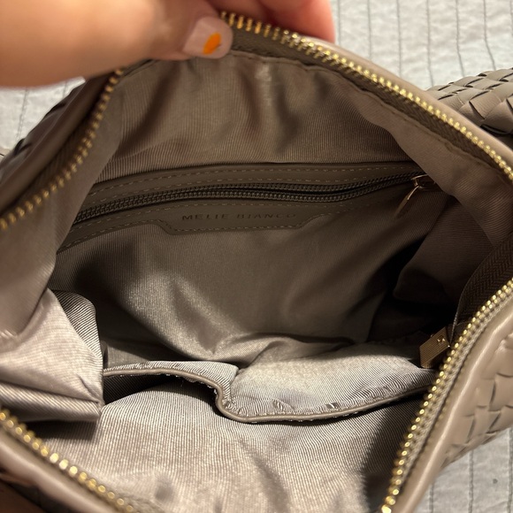 Elegant Brown Woven Hobo Bag - Picture 2 of 2